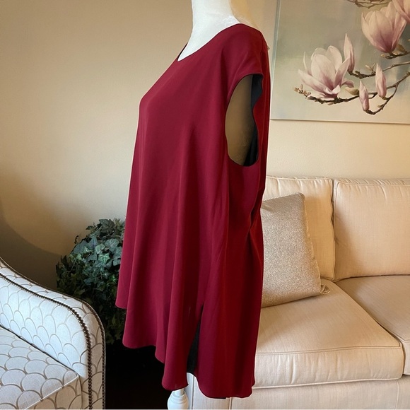 Catherines Reversible Burgundy & Black Sleeveless Blouse - Picture 2 of 16